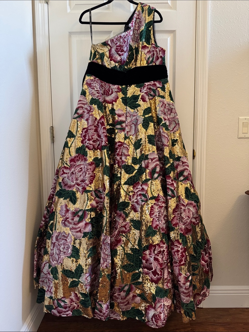 Mac Duggal 21194 One Shoulder Sequin Ball Gown With Velvet Bow Size 16 NWOT - Picture 9 of 12